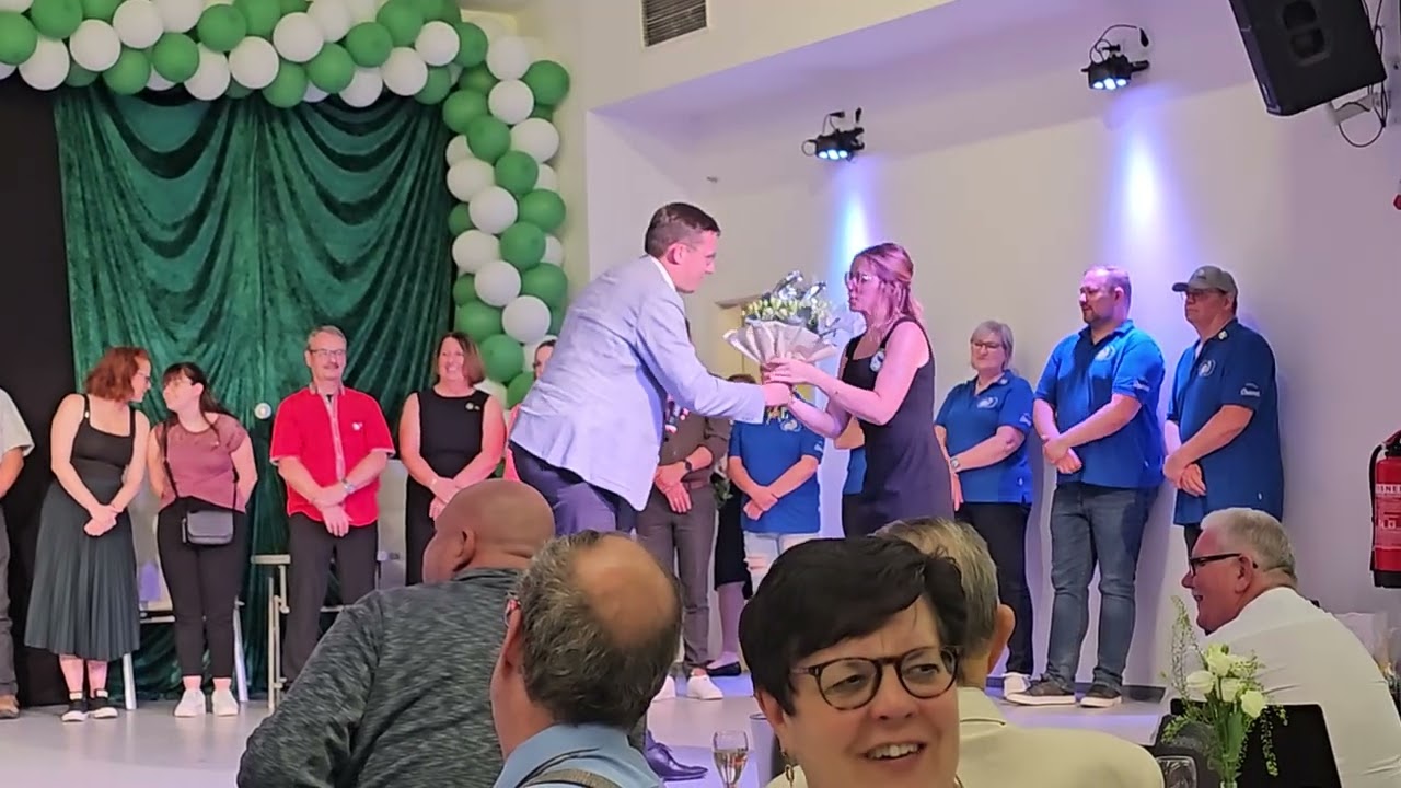 Noch einmal  Hand in Hand .... 44 Jahre KC Grün Weiß Euren 1979 e.V.