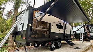 This camper is so cool I can't believe it exists! 2024 Ember Overland Series 221MSL