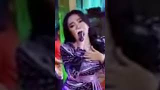 Ojo lali  arneta julia adella  om adella arnetajulia ojolali adella ngopiipagi