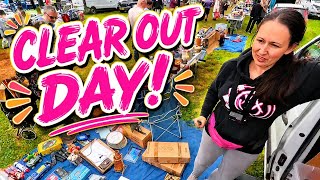 It's clearance day at the car boot sale! 🥳