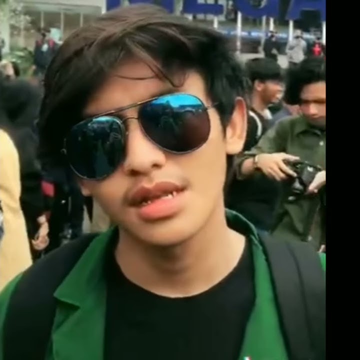Almet Ijo Lapar Keadilan Yang Lagi Viral Di Tiktok - Karnouval Suharta
