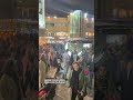اجرای ترانه شاد گیلانی وایرال شده از صادق بوقی در مرکز خرید گلستان تهران ایران نوروز ۱۴۰۳ 