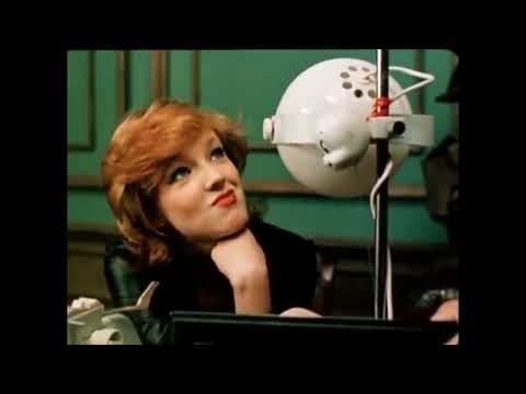 Очаровательная Елена Укращёнок в кинофильме 'Ищите женщину'