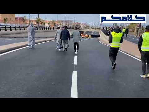 شاهد الوالي لخطيب وكودار راكبين في طوبيس جديد