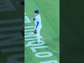 ユニクロサインを絶対踏まない大谷さんシリーズ🤲🤲