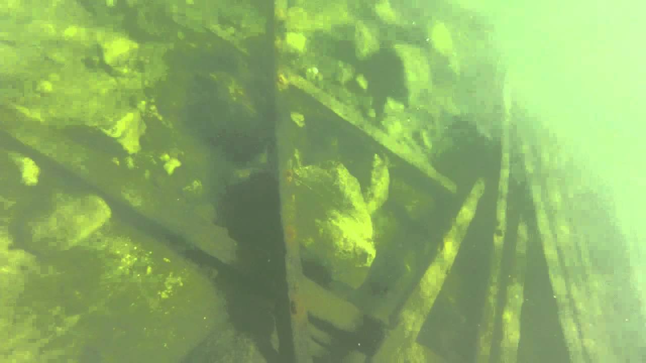 Belknap Wreck off of Steamboat Island, Lake Winnipesaukee YouTube