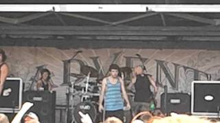 Winds of Plague - Refined in the Fire ft. Chris Thrasher  Vans Warped Tour '11