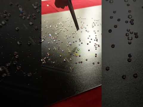 نصب نگین روی تابلو آسمان تولد    