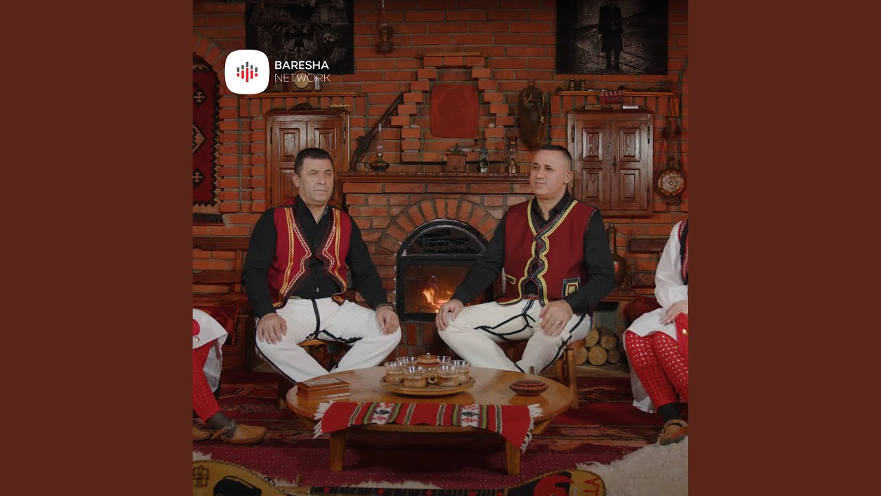 N'Stamboll mbreti nis po flet