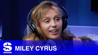 Download Lagu Miley Cyrus Has Been a MAJOR Beyoncé Fan for Many Years MP3 Download Lagu Miley Cyrus Has Been a MAJOR Beyoncé Fan for Many Years MP3