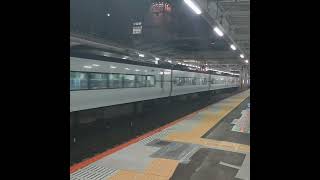 ＪＲ西国分寺駅を高速通過して行きます…ＪＲ中央本線 特急あずさ 松本行き【E353系】…