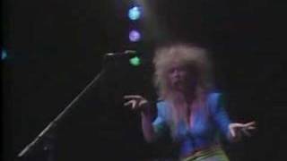 Shakatak - Live in Japan 1984 - Don't Blame It On Love chords