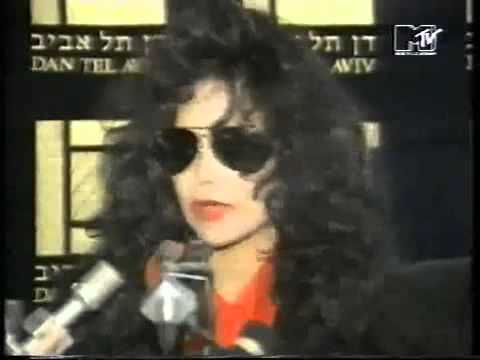 LaToya blasting Michael Jackson for child molesting (1993)