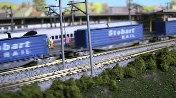 Stobart Eddie the Engine Container Train in N Gauge