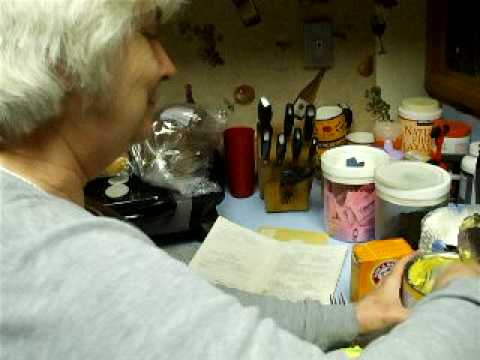 Mom's Persimmon Cookies! 1/8