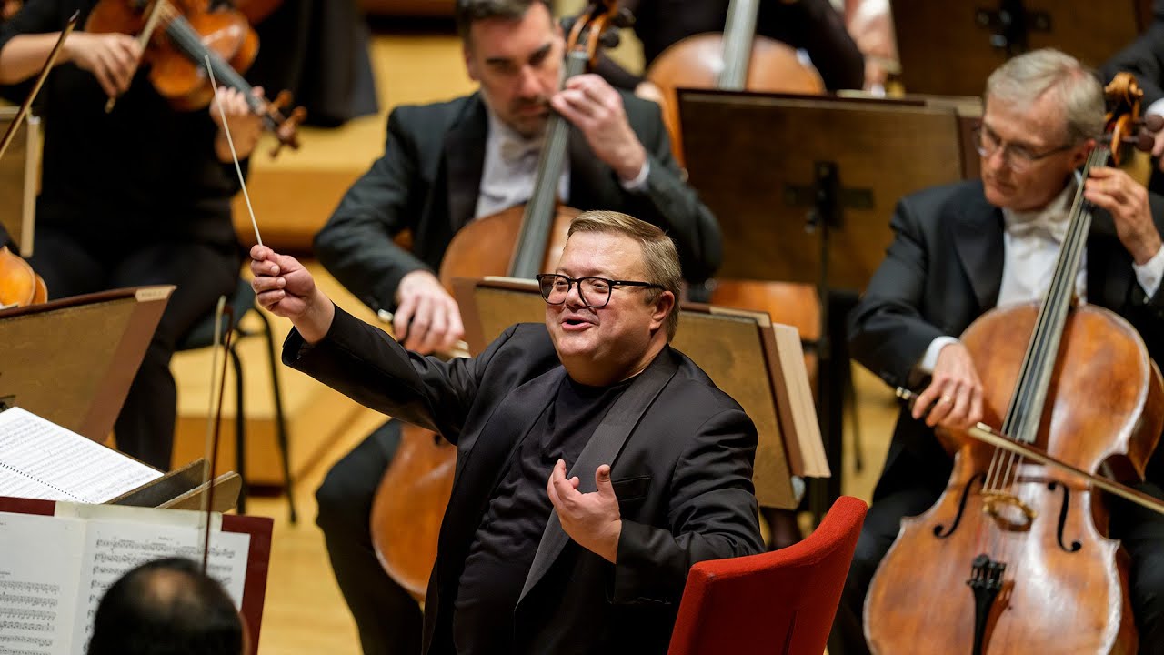 Franck Conducts Bizet's Carmen Suite