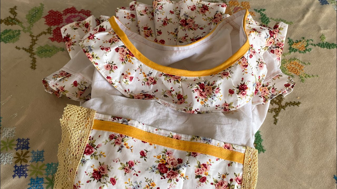 Riciclo di lenzuolo. L’abito per stare in casa.Il baule della nonna.