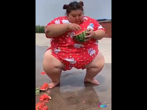 big fat girl 😂😂😂