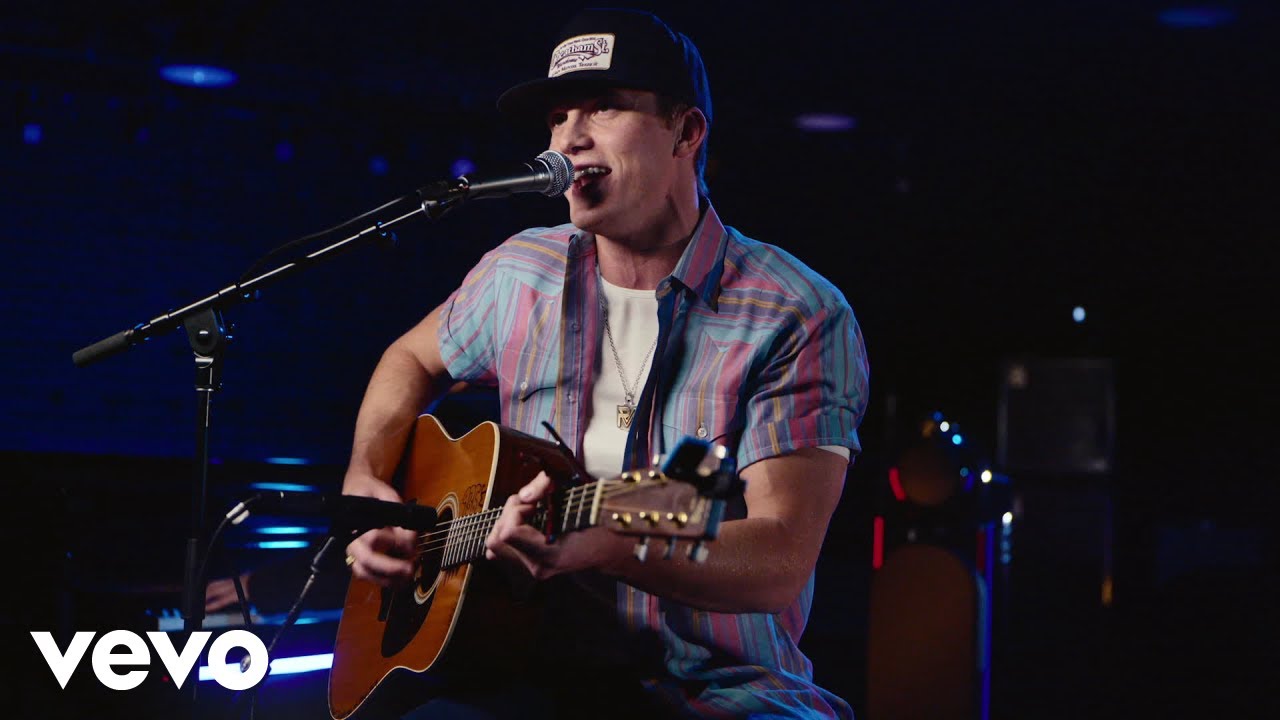 Parker McCollum – To Be Loved By You (Acoustic Performance)