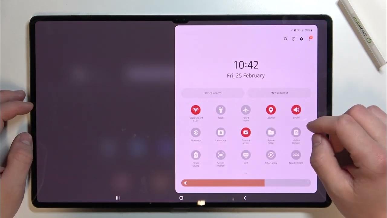 Does the Samsung Galaxy Tab S8 Ultra have Screen Mirroring? YouTube