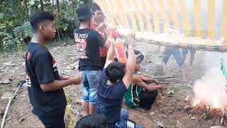 Sukses mengudra dari tepi hutan tradisi balon ponorogo