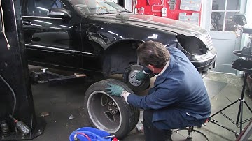 How to Prevent Your Alloy Wheels from Rusting to the Hubs