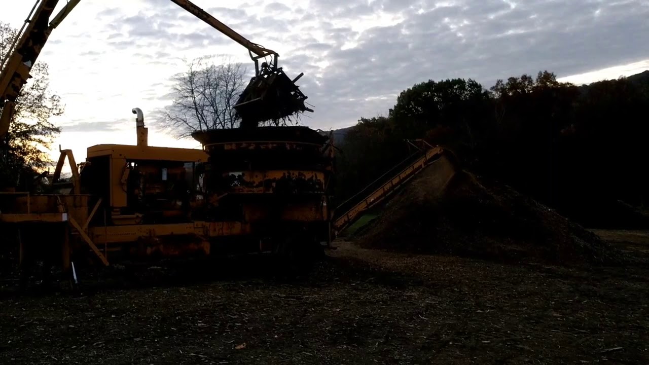 Jones tub grinder 001 YouTube