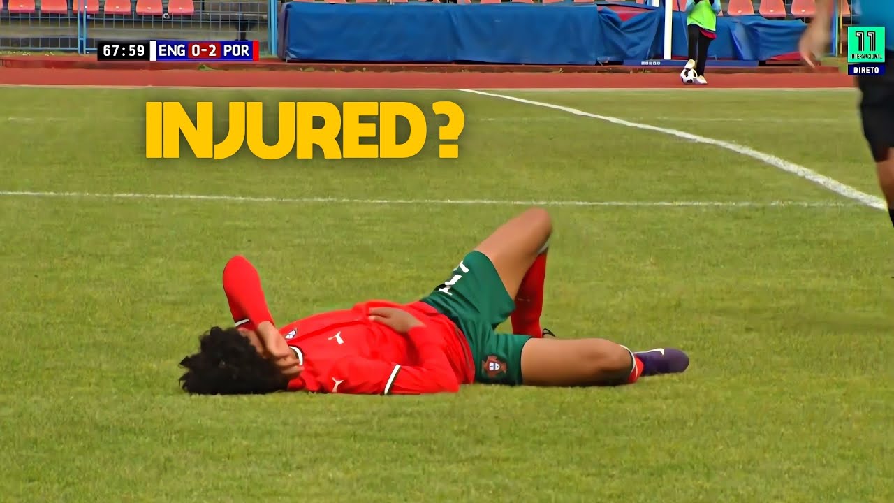 Криштиану Роналду-младший и сборная Португалии до 15 лет против непобеждённой сборной Англии до 1...