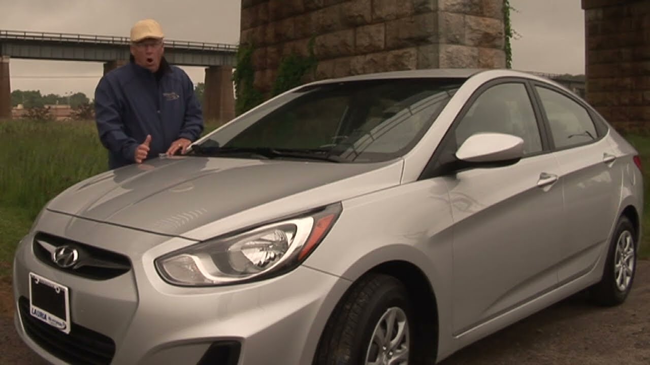 Обзор автомобиля Hyundai Accent 2012 года.