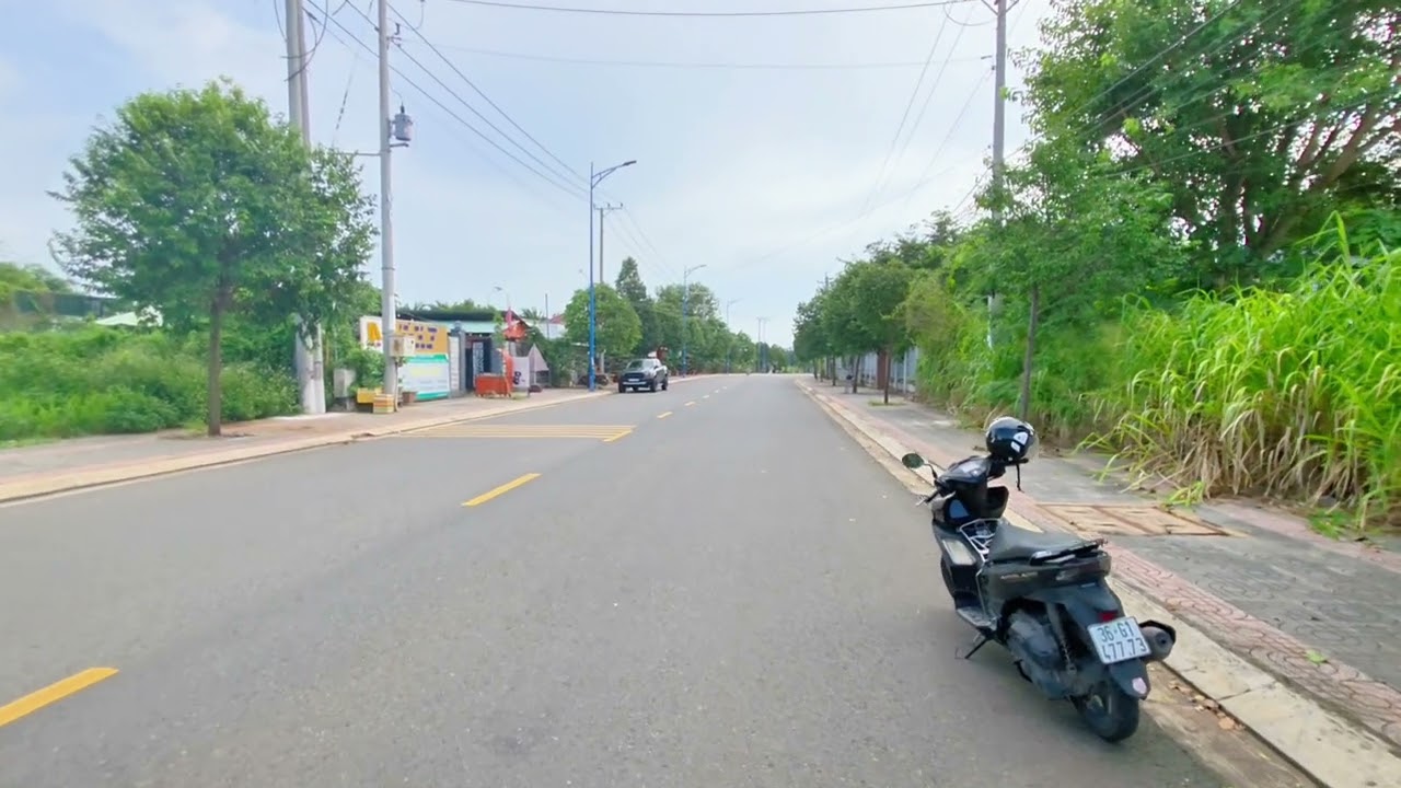 Đất vườn kinh doanh đường lê duẩn đất đỏ 715m2