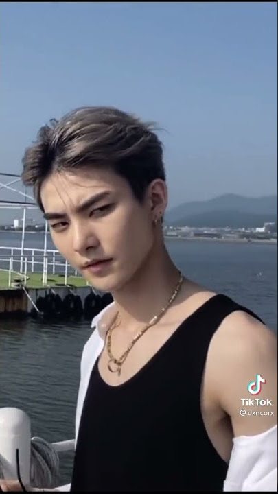HWALL (HYUNJUN) Color rush actor (edit)