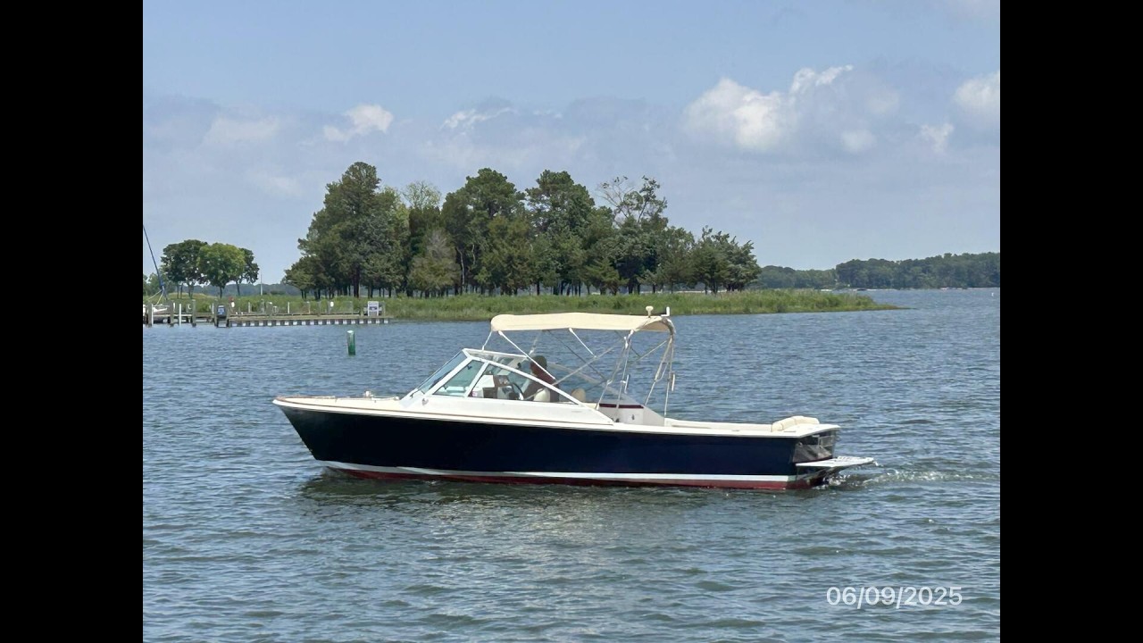 Motor yacht SOLD: Hunt Harrier 25 