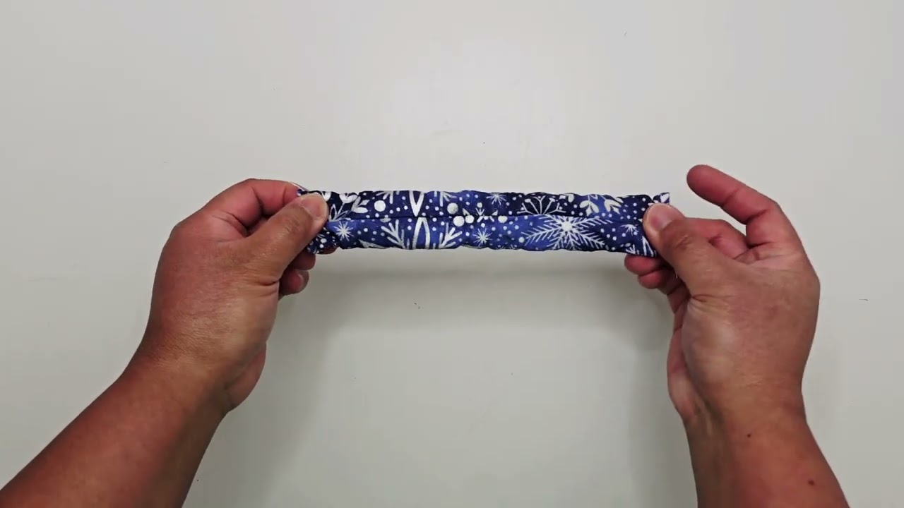 Простая детская бандана своими руками | Идея рождественского подарка в рождественский носок | Мои...