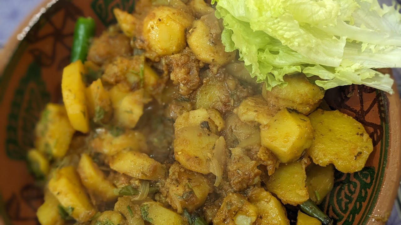 Matka Aloo recipe by cookingwithhumaira ❤️