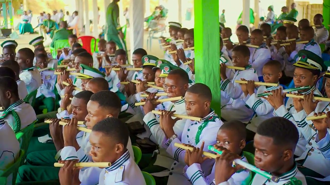 BANDA BO MUANA NA NGAYI  FLUKI MVUZI 