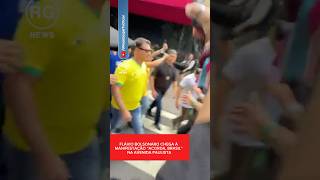 Flávio Bolsonaro arrives at the Wake Up, Brazil demonstration on Paulista Avenue.