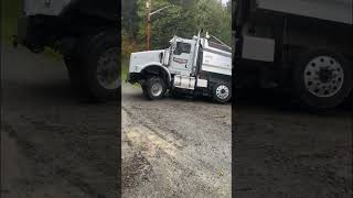 😬  #dumptrucklife #constructionvehicle #trucker #dumptruck #fail