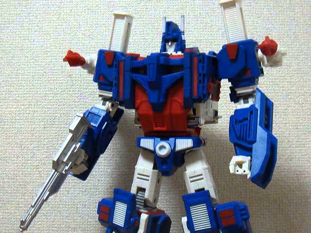 非正規トランスフォーマーG1 ウルトラマグナスっぽい人 非正規トランスフォーマーG1 ウルトラマグナスっぽい人 - メルカリ