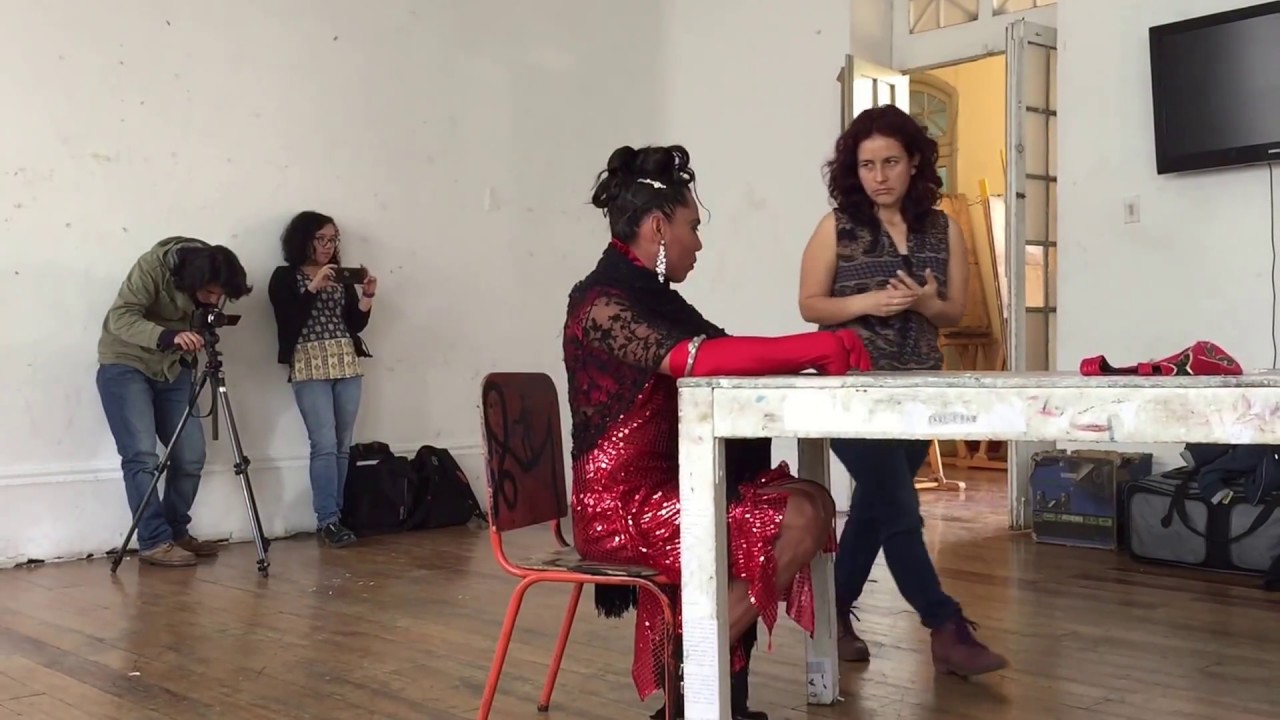 Lucas Avendaño: una performancia en la Escuela de Artes ASAB espacios vectoriales