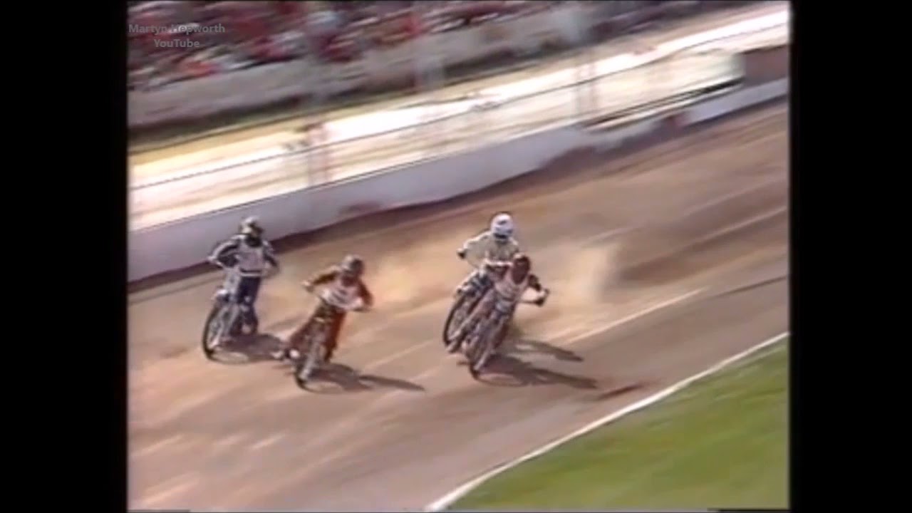 Classic Speedway from a packed Swindon Stadium