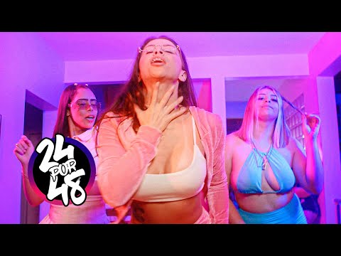 COM A XEREQUINHA EU VOU SENTANDO - MC Pipokinha, MC Carol e DJ Pizza (Clipe Oficial)