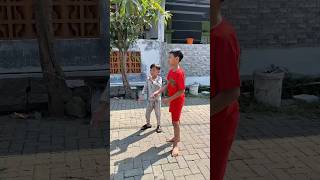 Download Lagu Adu Layangan hampir putus Layangan nya ⁉️ #shorts #short MP3