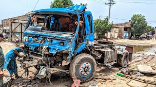 Hino Truck Heavy Accident Cabin Change and Restoration Video in local Workshop || amazing process