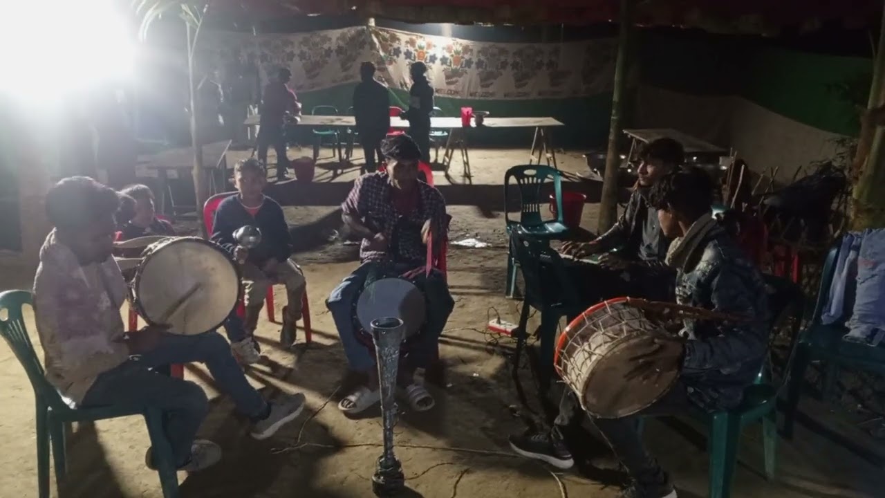 তোমাকে চাই তোমাকে চাই আর কিছু জীবনে পাই বা না পাই#vairal akta gan #biye barir vairal bajna,🎹🎹❤️❤️