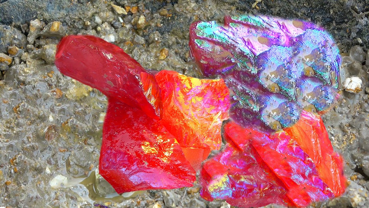 Uncovering the Mysterious World: A Rural Boy Discovered a Magical Crystal Treasure in a Mine