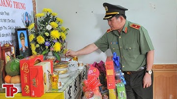 Thiếu tướng Đinh Văn Nơi đến thăm hỏi gia đình các liệt sỹ vụ nổ súng ở Đắk Lắk | Tiền Phong TV