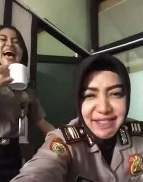 Udah Pada Ngopi Beluum ,Veesi Polwan