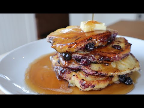 How to make the EASIEST & FLUFFIEST Blueberry Buttermilk Pancakes!