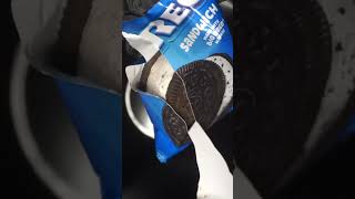 ASMR THINGS Oreo ice cream #asmrsoothing #asmr #asmrvideo #asmrcommunity #oreoicecream #asmrsounds