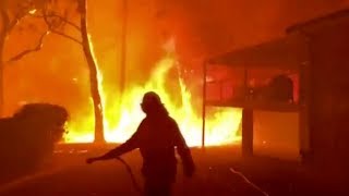 Canadians on the frontlines battling Australia wildfires